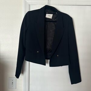Aritzia Wilfred cropped blazer. Size 10, WORN ONCE